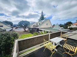 U Studios Paraparaumu Beach