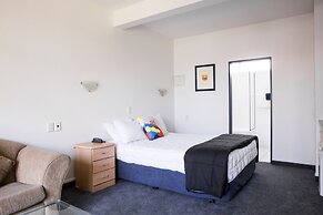 U Studios Paraparaumu Beach