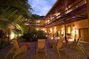 Hotel LIVVO La Quinta Roja