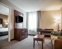 Comfort Suites West Warwick - Providence