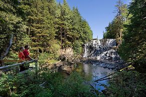 Waterfall Resort