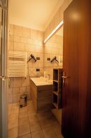 Yachting Hotel Mistral
