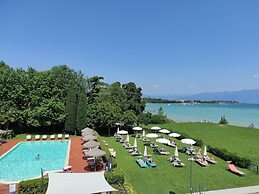 Yachting Hotel Mistral