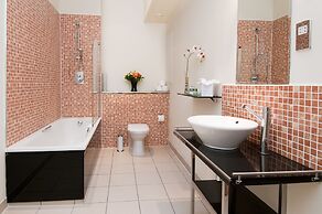 Grand Plaza Serviced Apartments