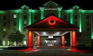 Quality Suites NYC Gateway