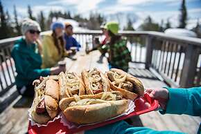 Panorama Mountain Resort - Ski Tip Tamarack Condos