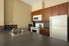 Panorama Mountain Resort - Ski Tip Tamarack Condos