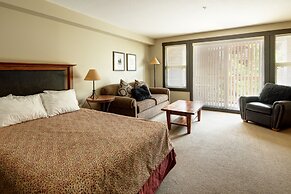 Panorama Mountain Resort - Ski Tip Tamarack Condos