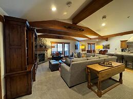 The Chateaux Deer Valley