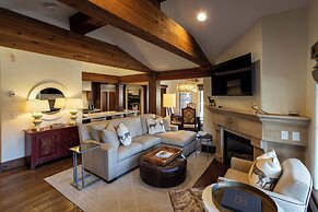 The Chateaux Deer Valley