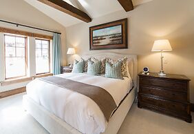 The Chateaux Deer Valley