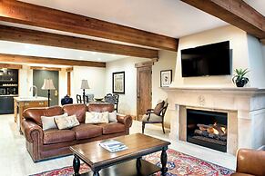 The Chateaux Deer Valley