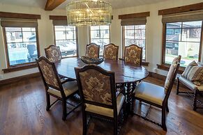 The Chateaux Deer Valley