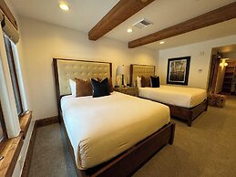 The Chateaux Deer Valley