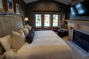 The Chateaux Deer Valley