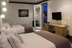 La Pensione Hotel