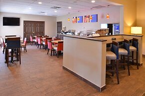 Comfort Inn & Suites Fayetteville - University Area