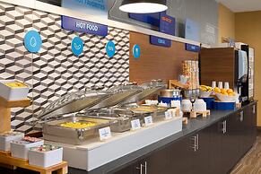 Holiday Inn Express Hotel & Suites Edmond by IHG