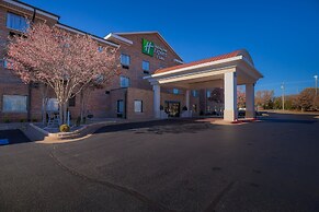 Holiday Inn Express Hotel & Suites Edmond by IHG