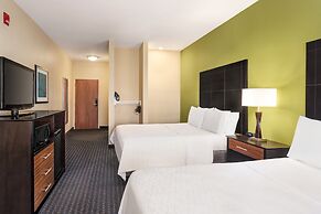 Holiday Inn Express Hotel & Suites Edmond by IHG