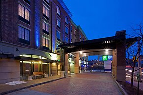 Holiday Inn Express Hotel & Suites Pittsburgh-South Side by IHG