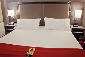 Holiday Inn Express Hotel & Suites Pittsburgh-South Side by IHG