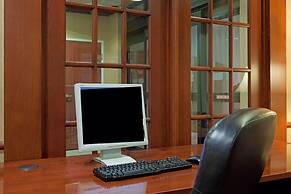 Holiday Inn Express Hotel & Suites Manchester Airport by IHG