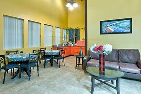 Howard Johnson by Wyndham San Marcos