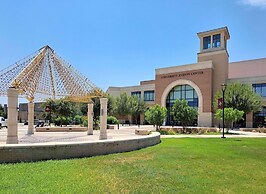 Howard Johnson by Wyndham San Marcos