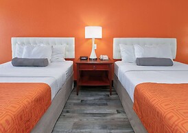 Howard Johnson by Wyndham San Marcos