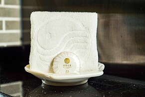 Guangdong Hotel-Free Shuttle & Registration Counter Service during Can