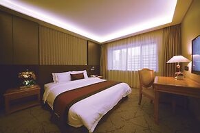 Guangdong Hotel-Free Shuttle & Registration Counter Service during Can