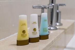 Guangdong Hotel-Free Shuttle & Registration Counter Service during Can