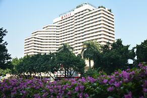 Guangdong Hotel-Free Shuttle & Registration Counter Service during Can