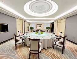 Guangdong Hotel-Free Shuttle & Registration Counter Service during Can