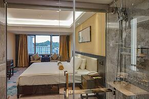 Guangdong Hotel-Free Shuttle & Registration Counter Service during Can