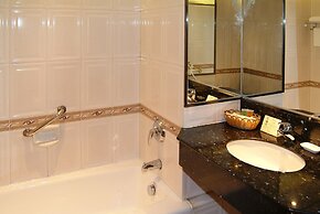 Guangdong Hotel-Free Shuttle & Registration Counter Service during Can