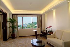 Guangdong Hotel-Free Shuttle & Registration Counter Service during Can