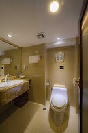 Guangdong Hotel-Free Shuttle & Registration Counter Service during Can