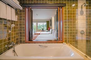 The Royal Paradise Hotel & Spa