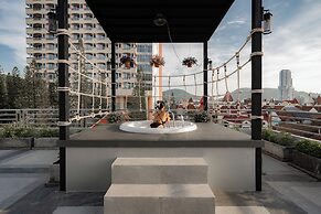 The Royal Paradise Hotel & Spa