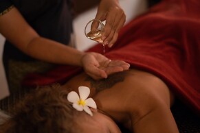 The Royal Paradise Hotel & Spa