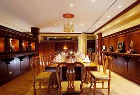 The Royal Paradise Hotel & Spa