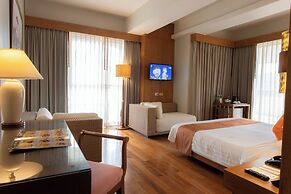 The Royal Paradise Hotel & Spa