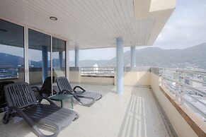 The Royal Paradise Hotel & Spa