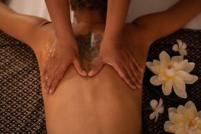 The Royal Paradise Hotel & Spa