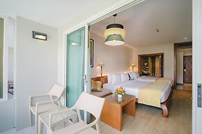 The Royal Paradise Hotel & Spa