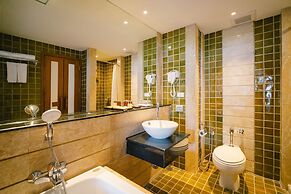 The Royal Paradise Hotel & Spa