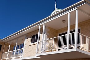 White Lace Motor Inn