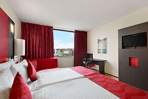 Ramada Encore by Wyndham Geneva